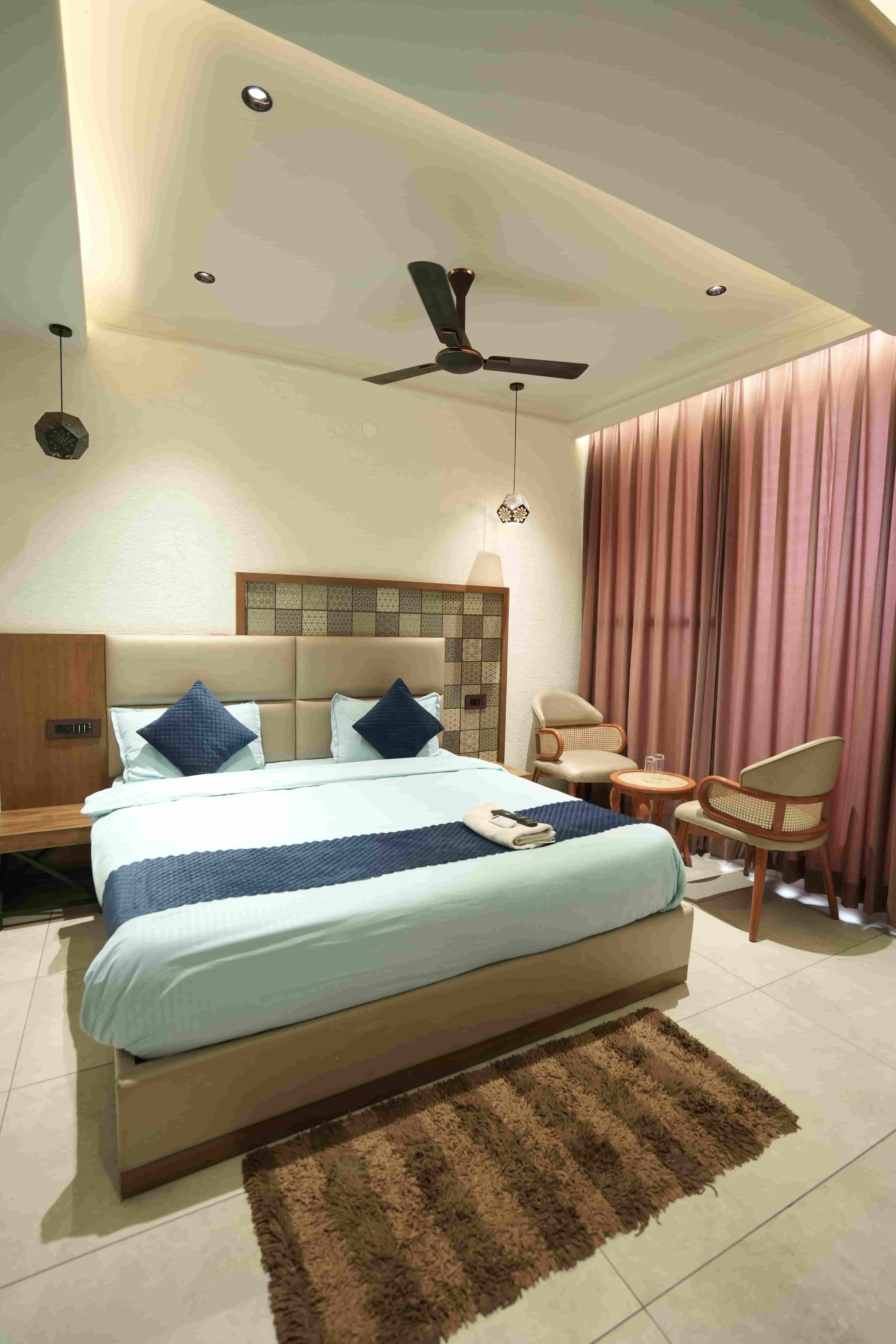 Bhagirthi Room
