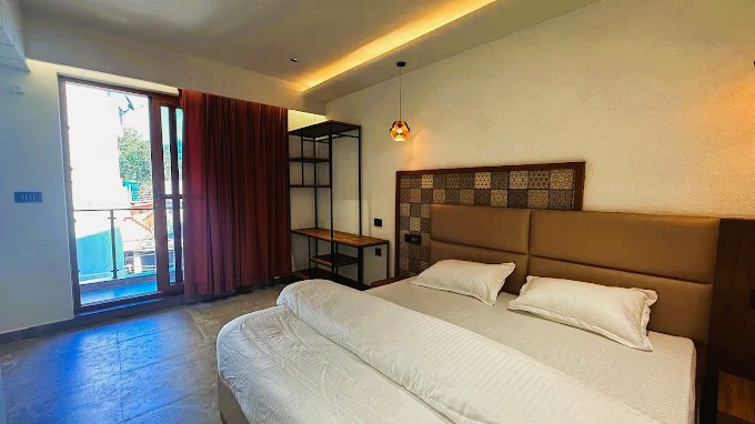 Deluxe Room View 7