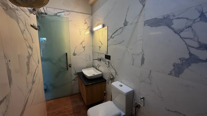 Super Deluxe Room Stay near Ganga Rishikesh